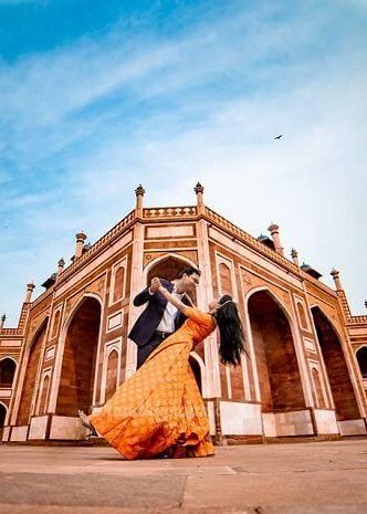 50+ pre wedding photoshoot ideas nobody did it like these cute couples!
